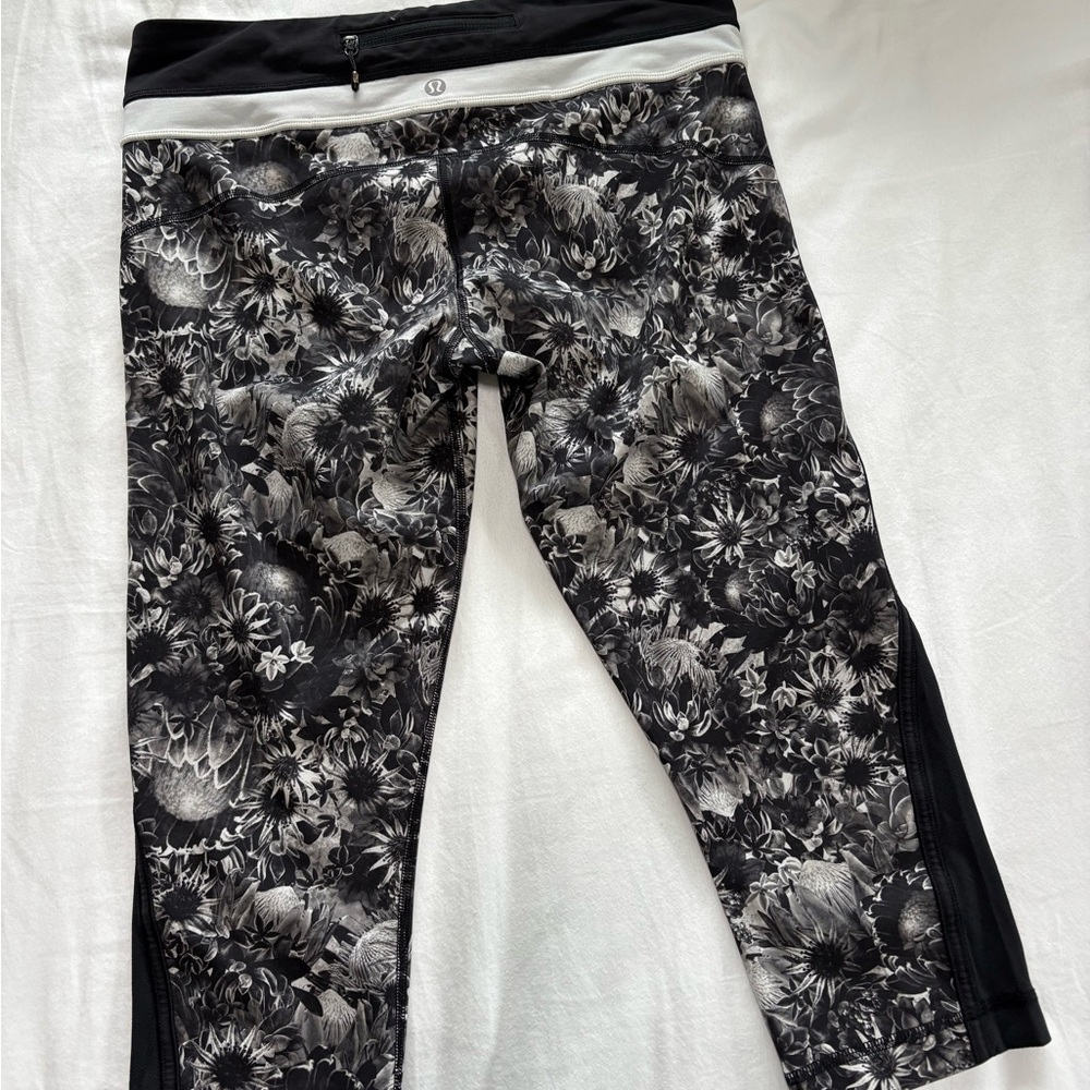 lululemon athletica Black & White Floral Capri Leggings